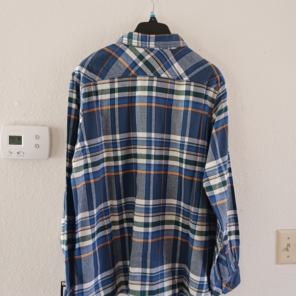 Dickies‎ Women's Plaid Flannel Shirt - Picture 4 of 6